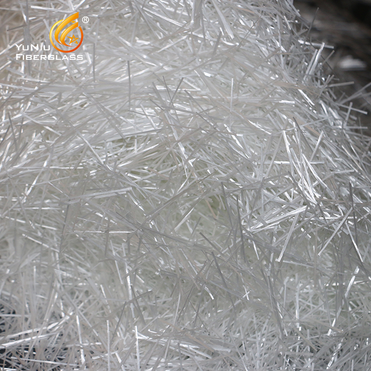 Échantillon gratuit Stabilité à haute température AR Brins coupés en fibre de verre