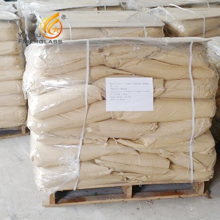 Le fournisseur chinois vend en gros des brins coupés en fibre de verre résistant aux alcalis 